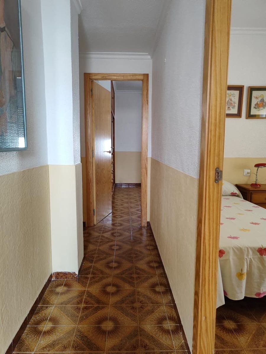 4 bedroom Villa for sale in Los Urrutias with garage - € 250,000 (Ref: 10064732)