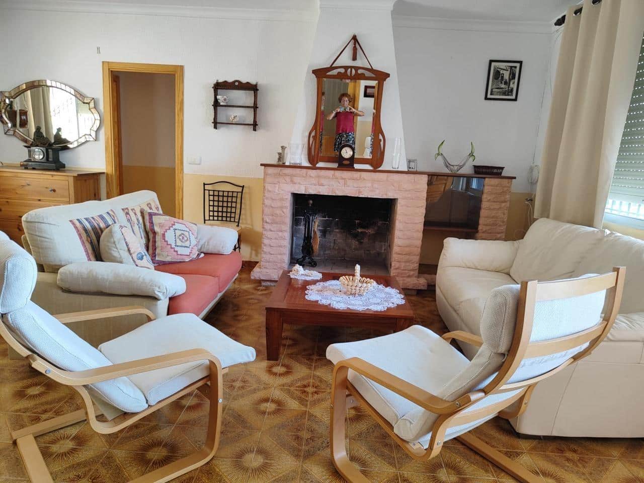 4 bedroom Villa for sale in Los Urrutias with garage - € 250,000 (Ref: 10064732)