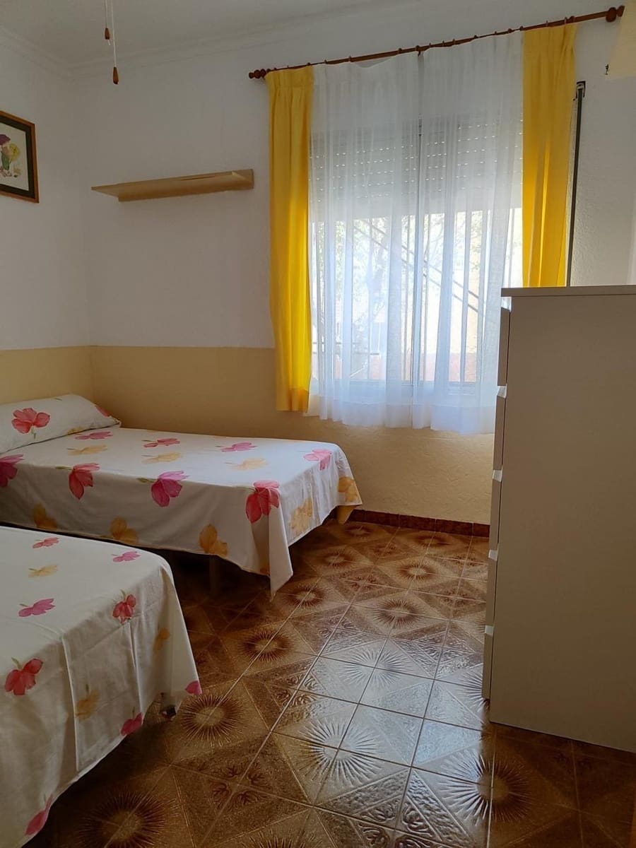 4 bedroom Villa for sale in Los Urrutias with garage - € 250,000 (Ref: 10064732)