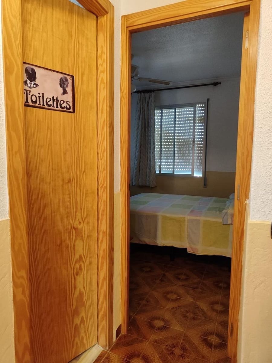 4 bedroom Villa for sale in Los Urrutias with garage - € 250,000 (Ref: 10064732)