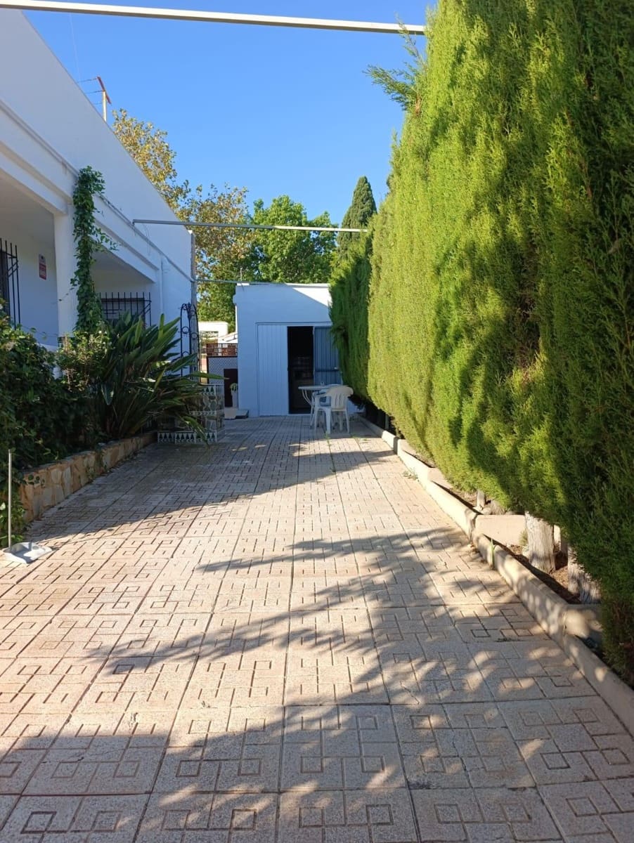 4 bedroom Villa for sale in Los Urrutias with garage - € 250,000 (Ref: 10064732)