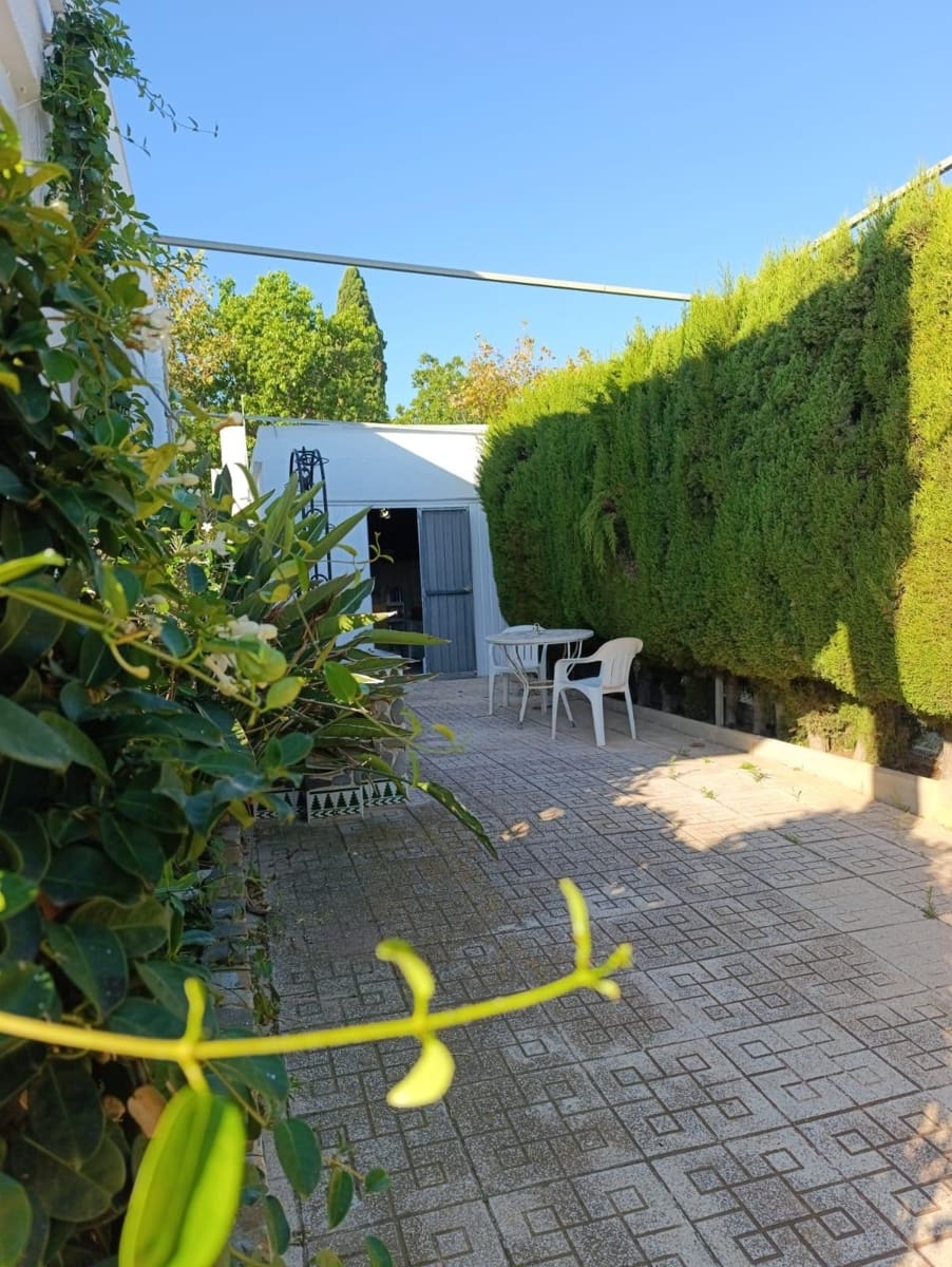 4 bedroom Villa for sale in Los Urrutias with garage - € 250,000 (Ref: 10064732)