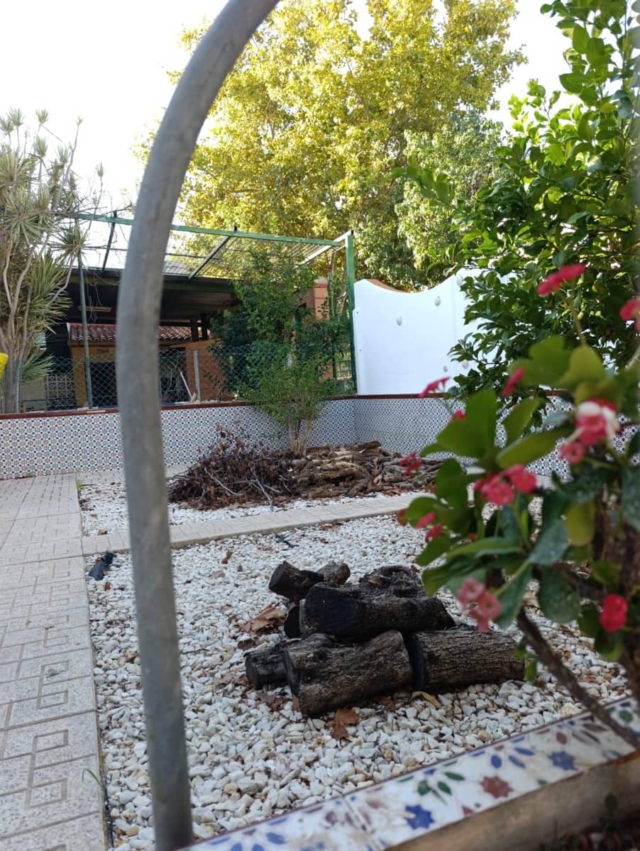 4 bedroom Villa for sale in Los Urrutias with garage - € 250,000 (Ref: 10064732)