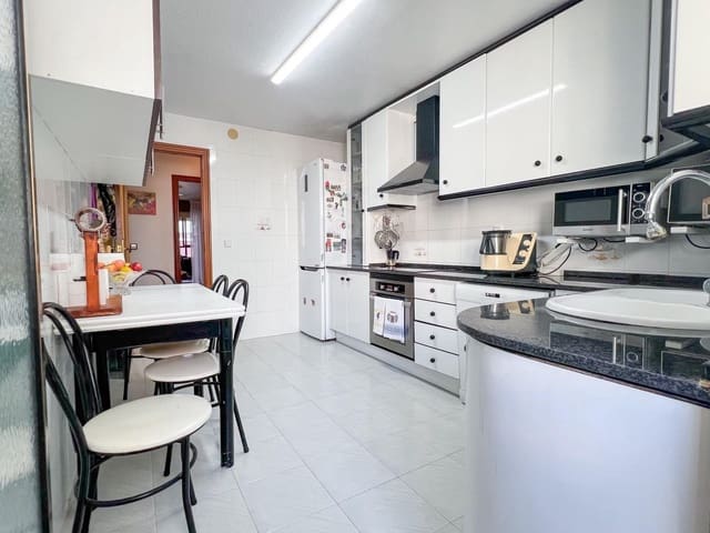 4 quarto Apartamento para venda em Múrcia cidade com garagem - 285 000 € (Ref: 10111035)