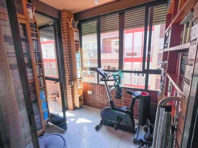 4 quarto Apartamento para venda em Múrcia cidade com garagem - 285 000 € (Ref: 10111035)