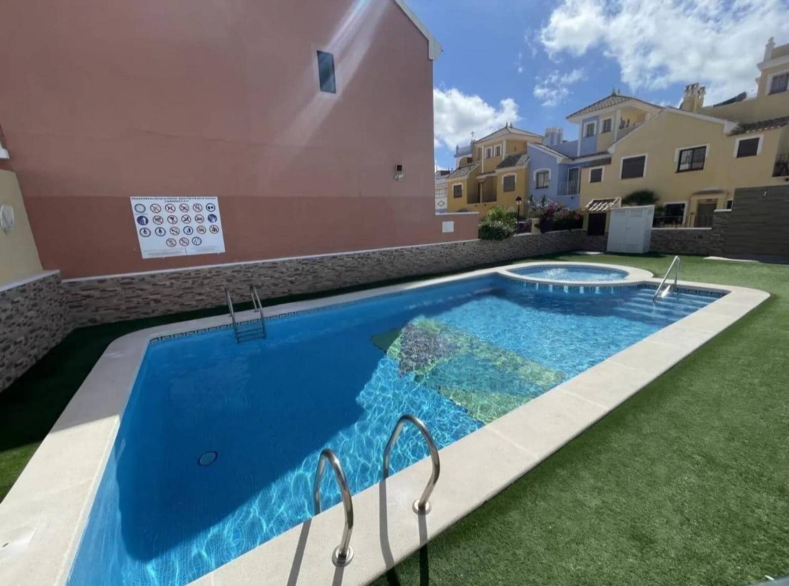 2 sovrum Lägenhet till salu i Roda med pool - 156 000 € (Ref: 10115928)