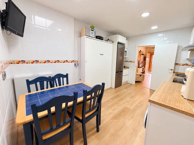 2 slaapkamer Rijtjeshuis te koop in Los Alcázares - € 150.000 (Ref: 10148870)