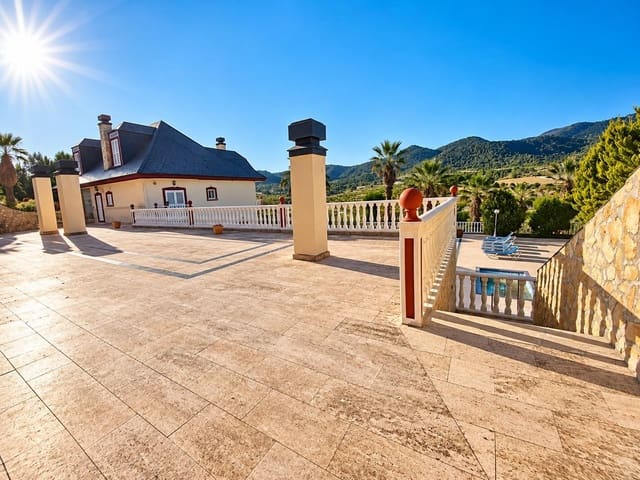 8 soverom Villa til salgs i Jumilla med svømmebasseng garasje - € 1 300 000 (Ref: 10174007)