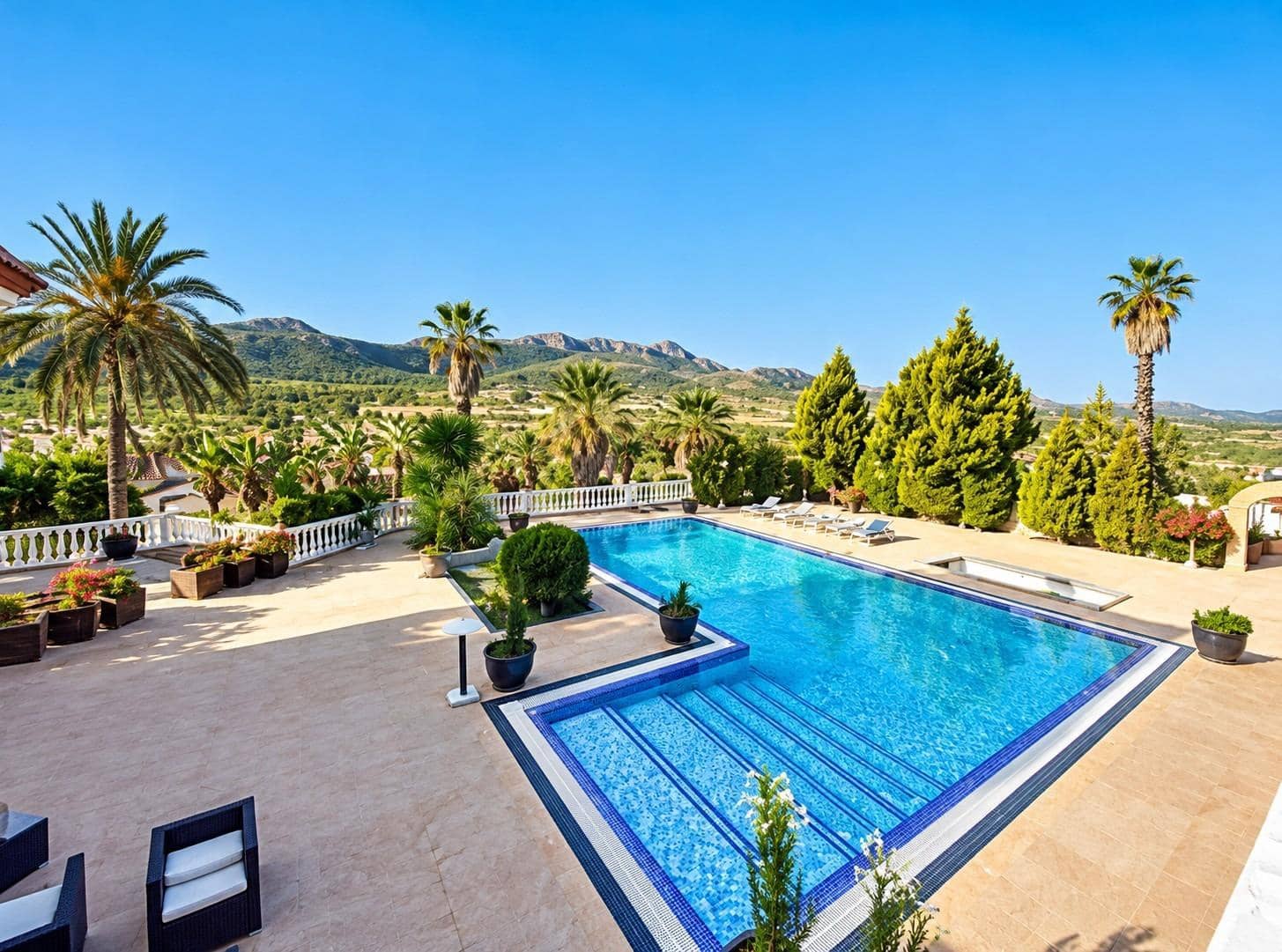 8 soverom Villa til salgs i Jumilla med svømmebasseng garasje - € 1 300 000 (Ref: 10174007)