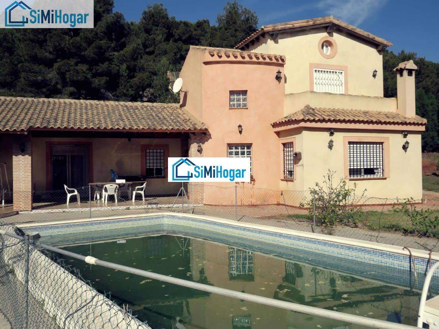 4 bedroom Villa for sale in La Manga Club with pool - € 540,000 (Ref: 8407692)