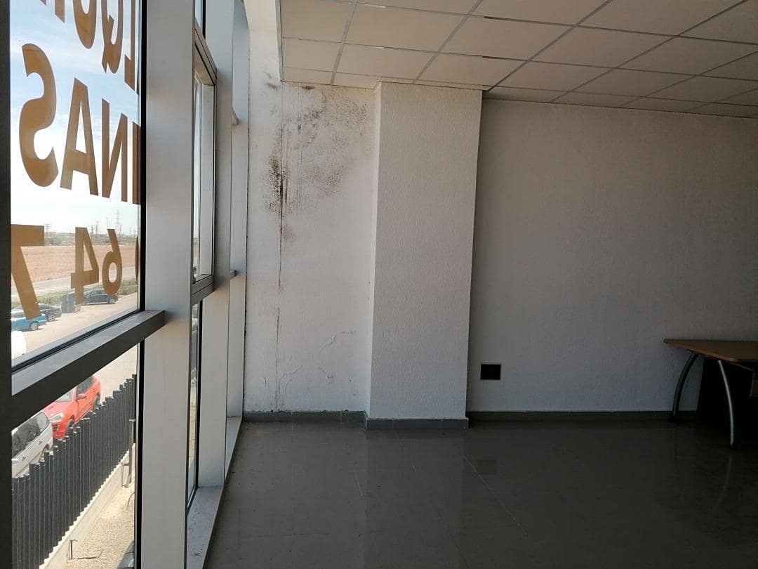 Kontor att hyra i Los Alcazares - 600 € (Ref: 8409891)