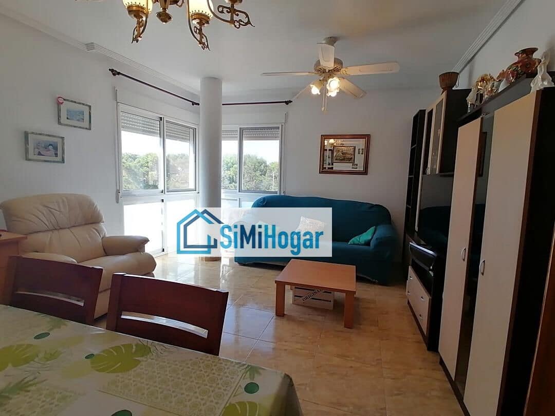 Piso de 3 habitaciones en Los Alcázares en venta - 133.000 € (Ref: 8419747)