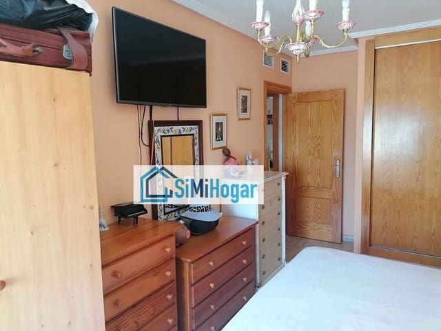 Piso de 3 habitaciones en Los Alcázares en venta - 133.000 € (Ref: 8419747)