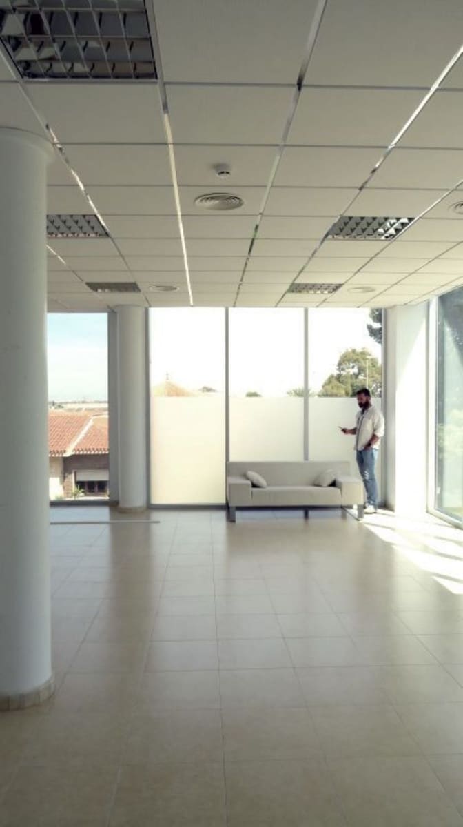 Toimisto vuokrattavana paikassa Miranda - 450 € (Ref: 8491055)