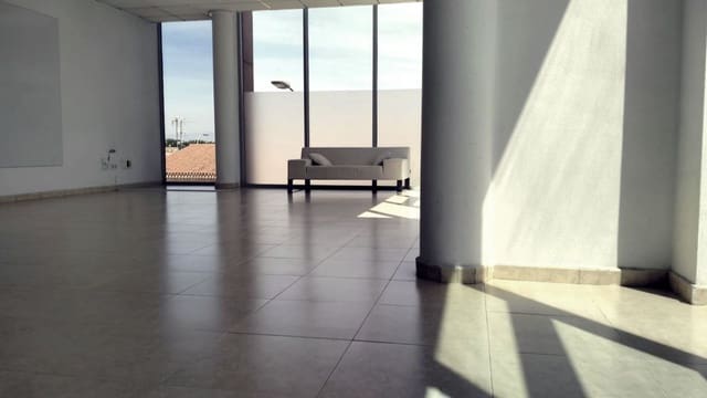 Toimisto vuokrattavana paikassa Miranda, Cartagena - 450 € (Ref: 8491055)