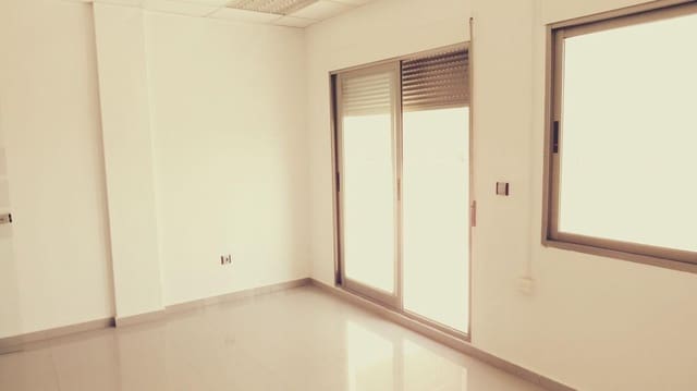 Kontor til leje i Los Alcázares - € 750 (Ref: 8662708)