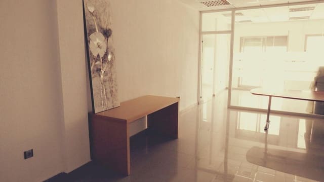 Kontor til leje i Los Alcázares - € 750 (Ref: 8662708)