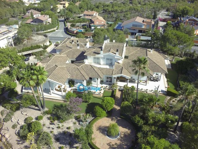 7 chambre Villa/Maison à vendre à Altorreal, Molina de Segura avec piscine garage - 4 500 000 € (Ref: 8678011)