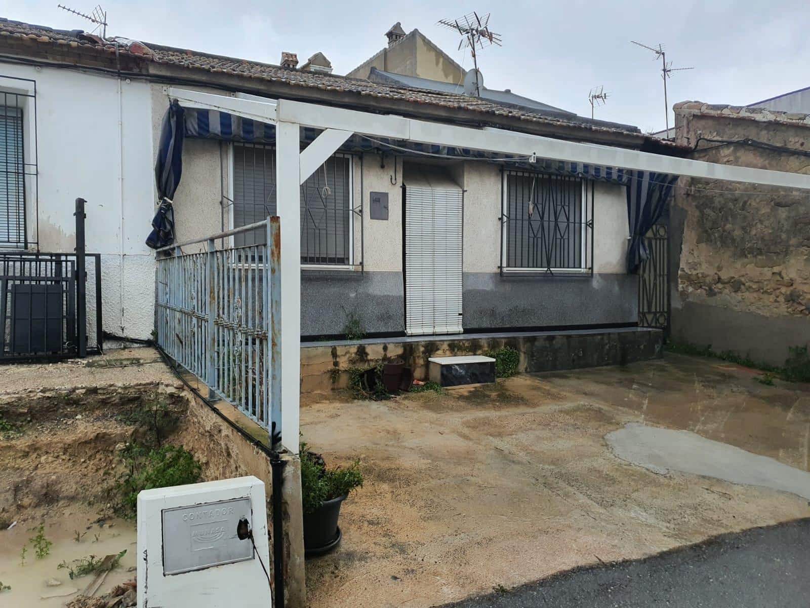 4 soveværelse Finca/Landehus til salg i Murcia by med garage - € 80.000 (Ref: 8879834)