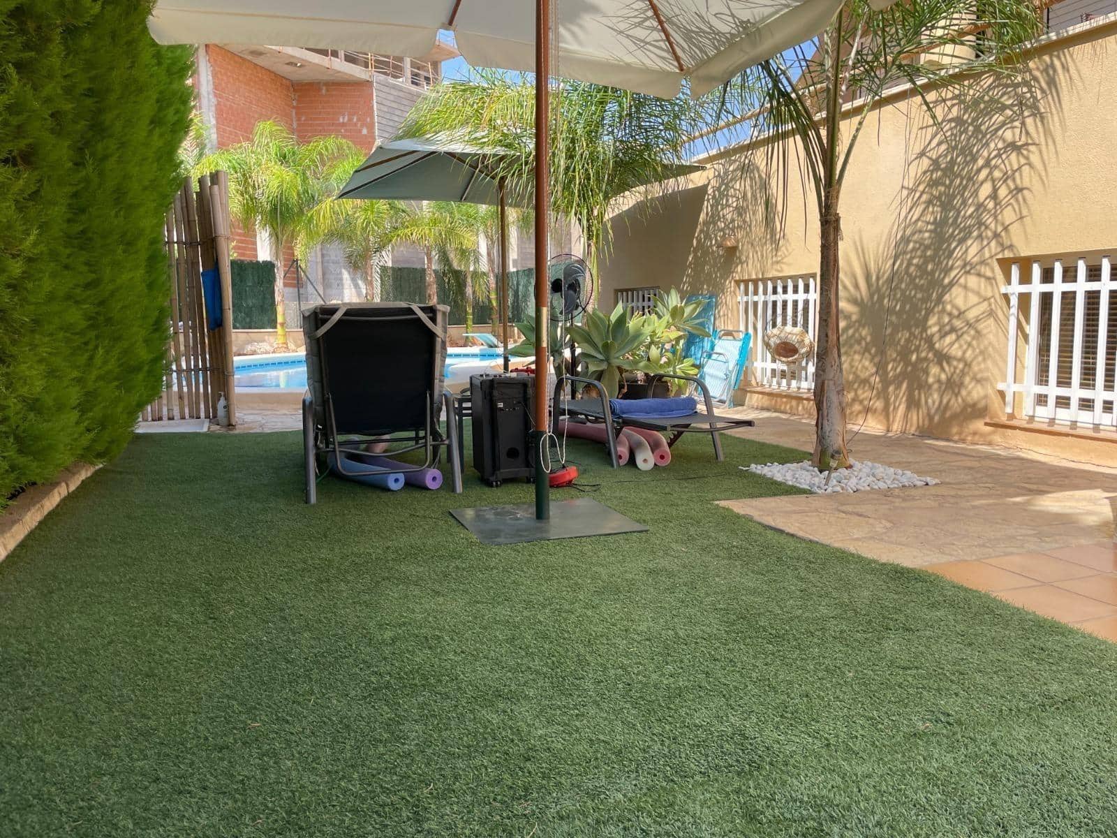 5 makuuhuone Huvila myytävänä paikassa Bolnuevo mukana uima-altaan - 840 000 € (Ref: 8886140)