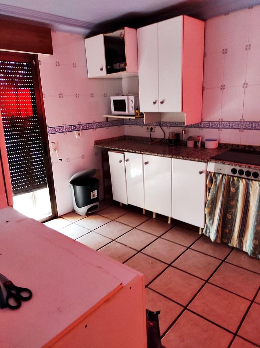 4 soveværelse Villa til salg i La Nora med garage - € 350.000 (Ref: 8888280)