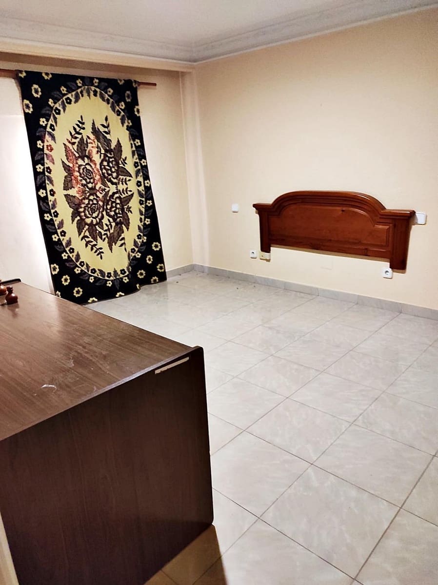 4 soveværelse Villa til salg i La Nora med garage - € 350.000 (Ref: 8888280)