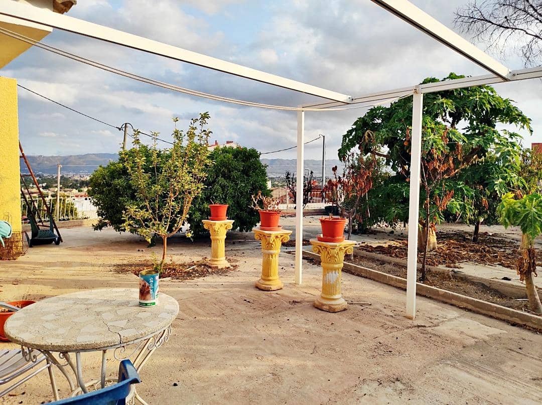 4 soveværelse Villa til salg i La Nora med garage - € 350.000 (Ref: 8888280)