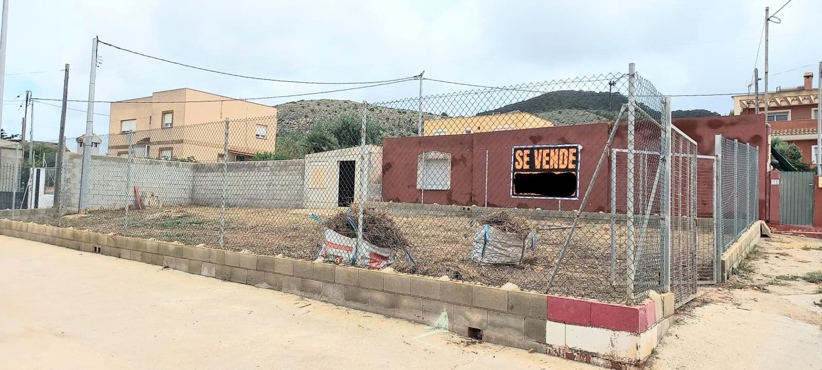 Byggegrund til salg i Las Barracas - € 80.000 (Ref: 8907808)