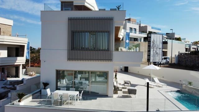 7 soveværelse Villa til salg i Campoamor, Orihuela - € 1.530.000 (Ref: 8926571)