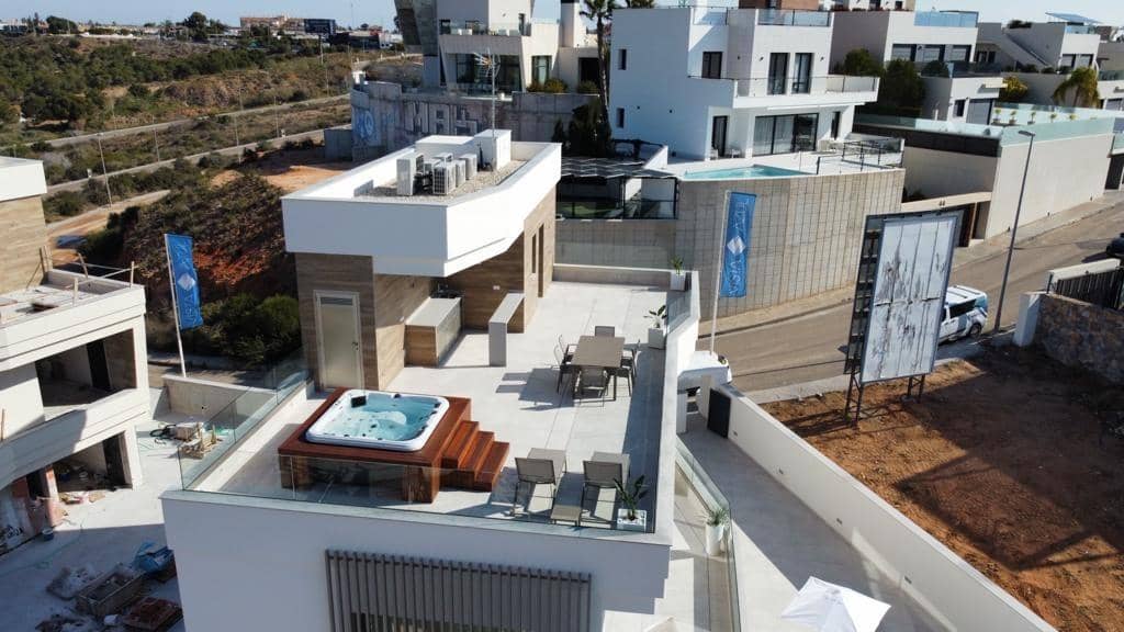 7 bedroom Villa for sale in Campoamor - € 1,530,000 (Ref: 8926571)