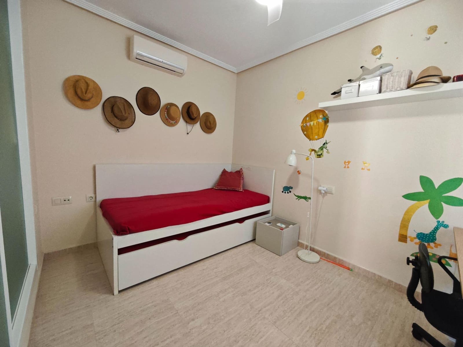 3 soveværelse Rækkehus til salg i Pilar de la Horadada med swimmingpool - € 280.000 (Ref: 8928644)