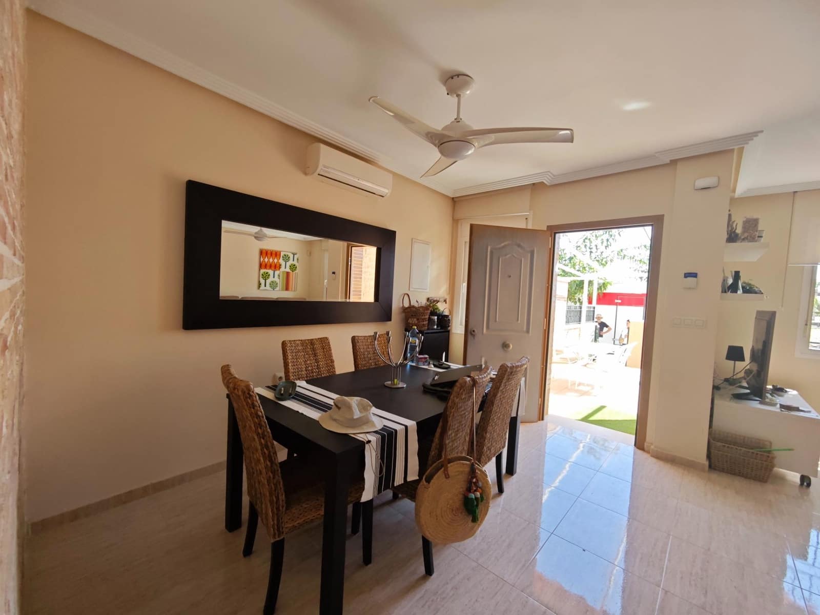 3 soveværelse Rækkehus til salg i Pilar de la Horadada med swimmingpool - € 280.000 (Ref: 8928644)