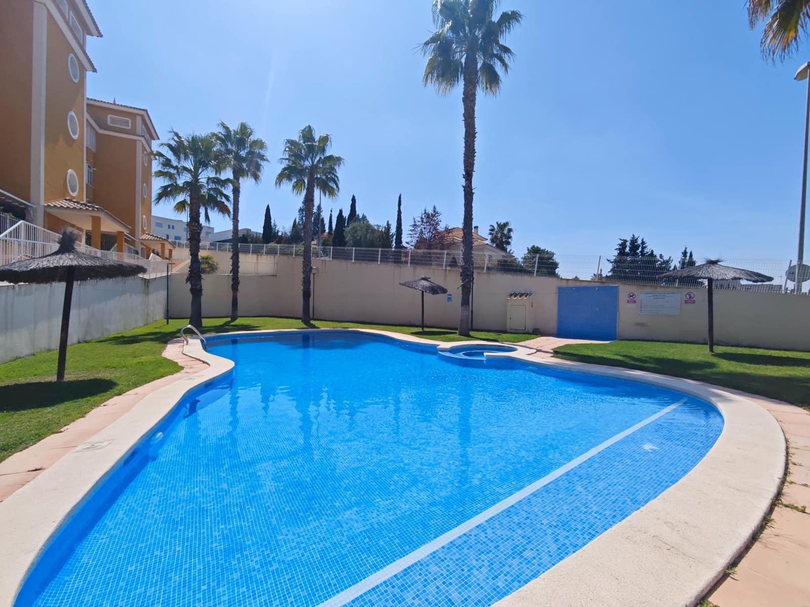 4 soveværelse Lejlighed til salg i Altorreal med swimmingpool garage - € 239.500 (Ref: 8928699)