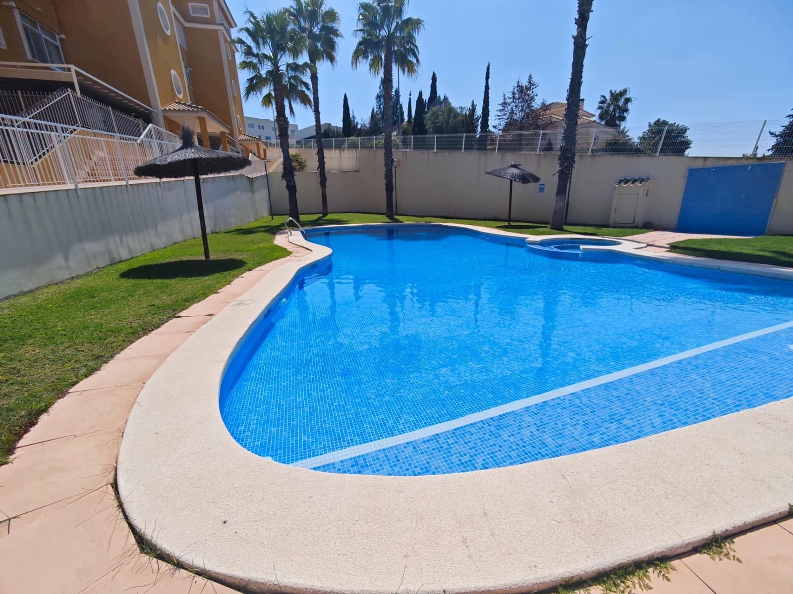 4 soveværelse Lejlighed til salg i Altorreal med swimmingpool garage - € 239.500 (Ref: 8928699)