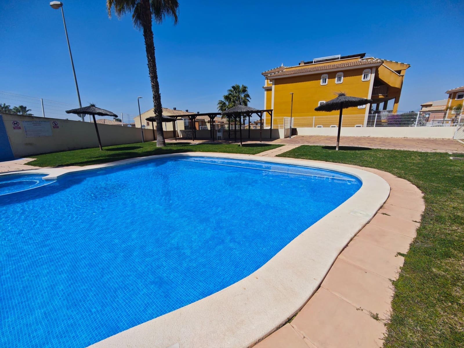 4 soveværelse Lejlighed til salg i Altorreal med swimmingpool garage - € 239.500 (Ref: 8928699)