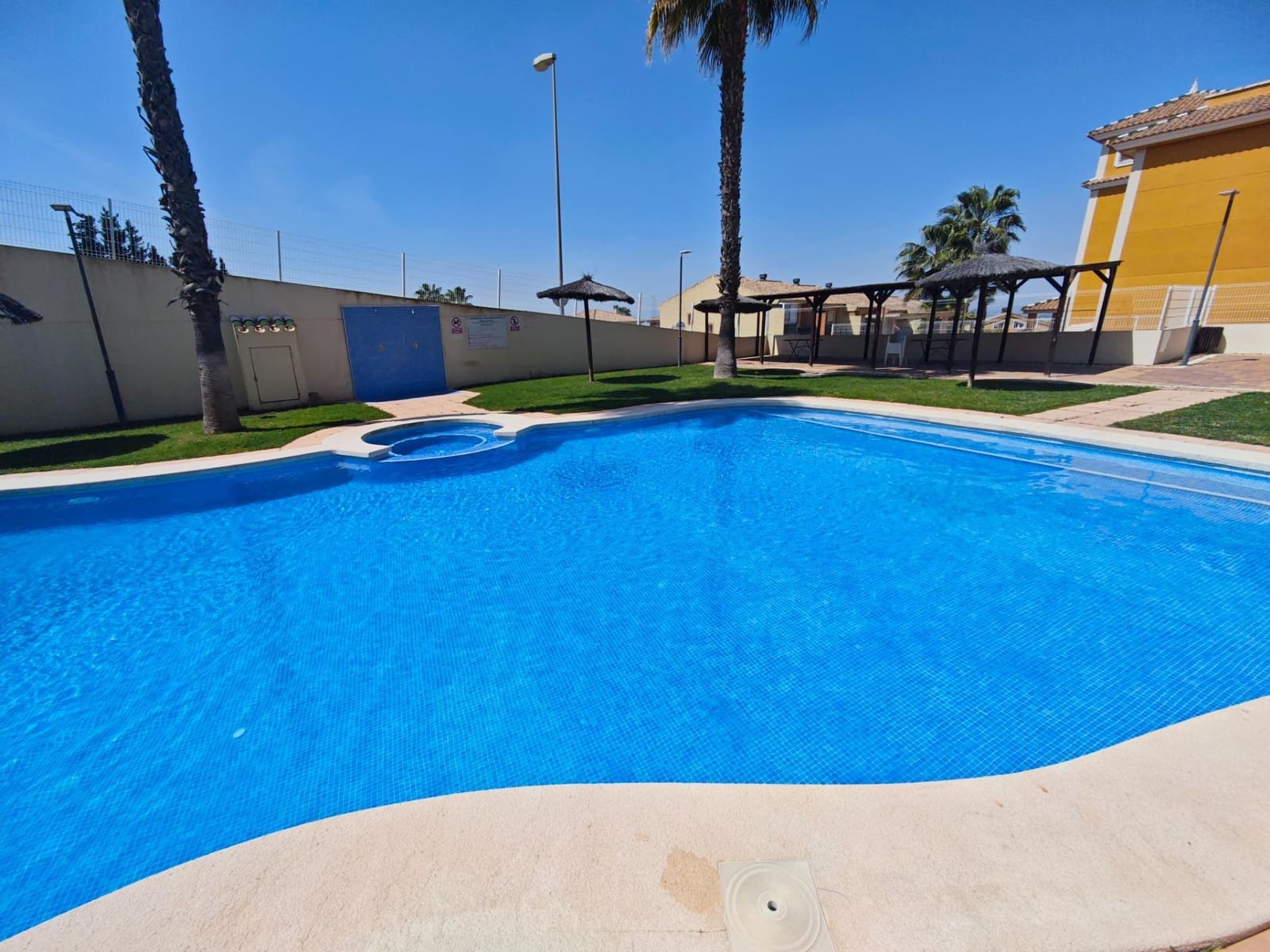 4 soveværelse Lejlighed til salg i Altorreal med swimmingpool garage - € 239.500 (Ref: 8928699)