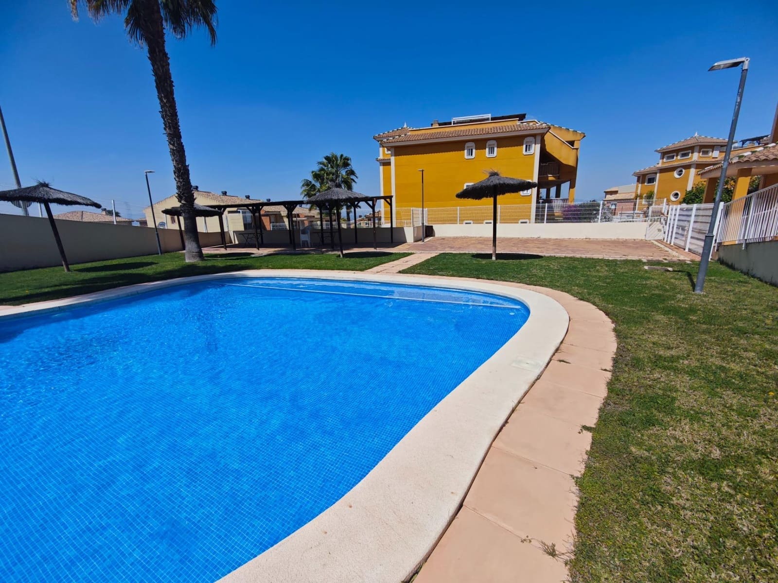 4 soveværelse Lejlighed til salg i Altorreal med swimmingpool garage - € 239.500 (Ref: 8928699)