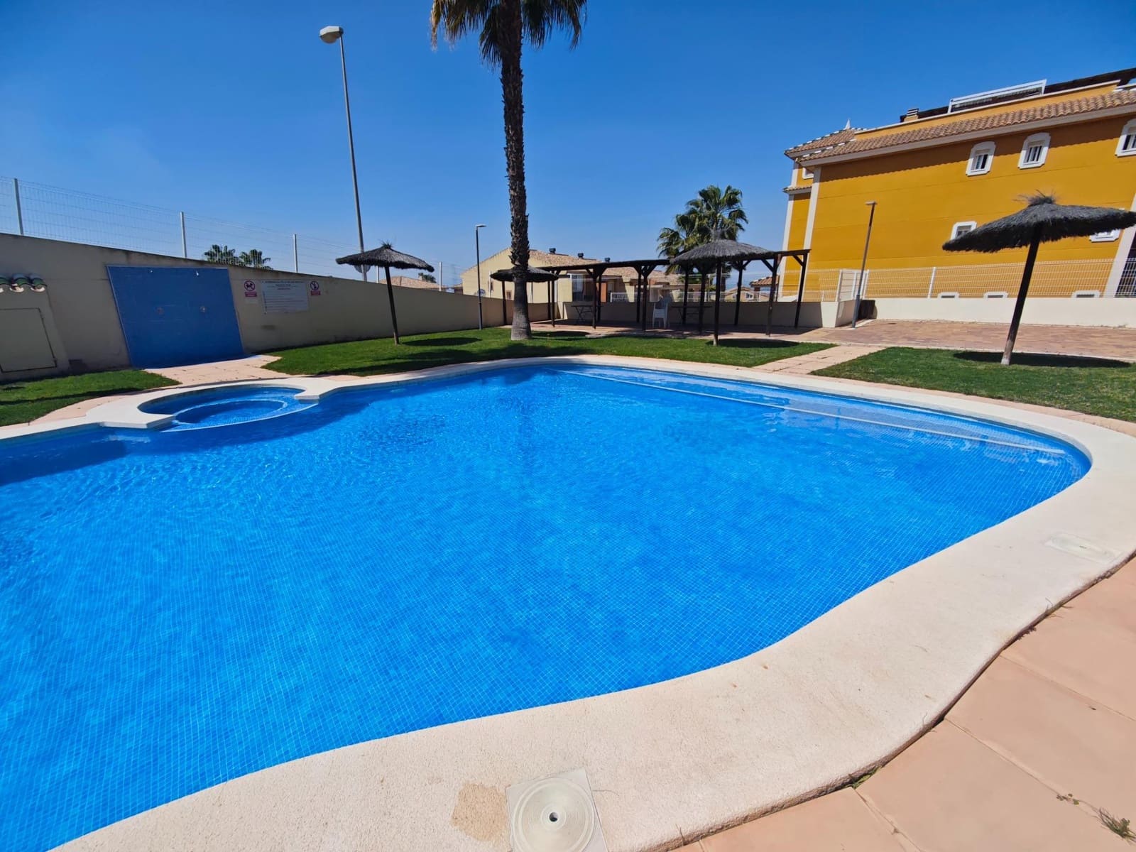 4 soveværelse Lejlighed til salg i Altorreal med swimmingpool garage - € 239.500 (Ref: 8928699)