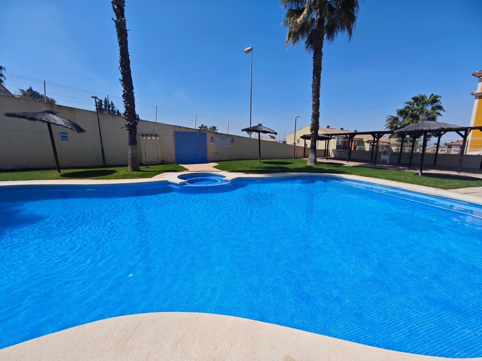 4 soveværelse Lejlighed til salg i Altorreal med swimmingpool garage - € 239.500 (Ref: 8928699)