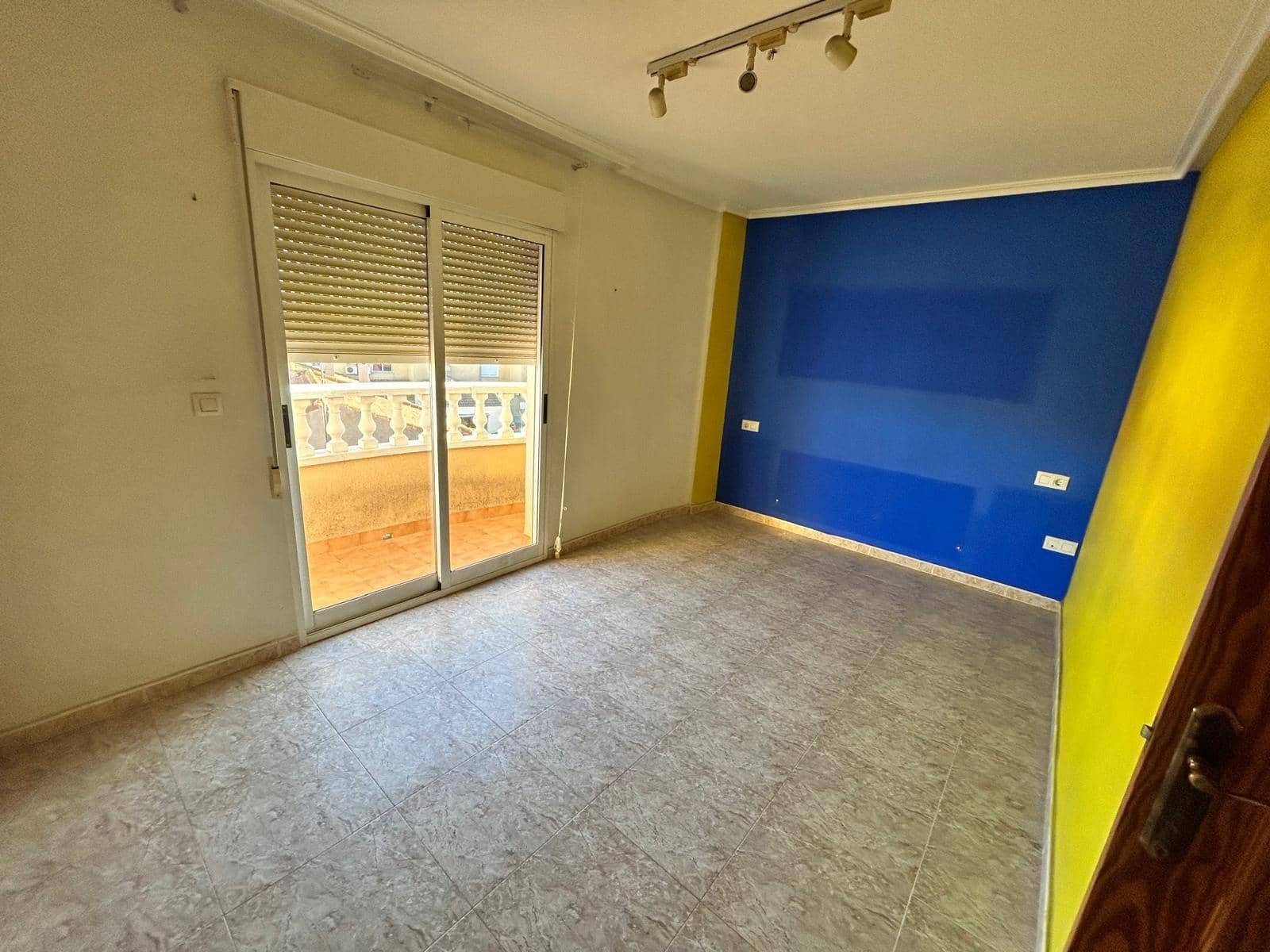 4 sypialnia Dom szeregowy na sprzedaż w Los Alcazares z garażem - 187 000 € (Ref: 8944138)