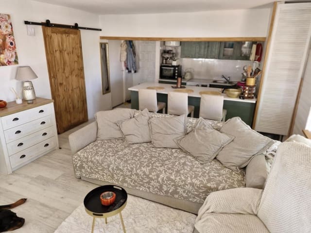 2 soverom Leilighet til salgs i Los Alcázares - € 84 000 (Ref: 8944142)