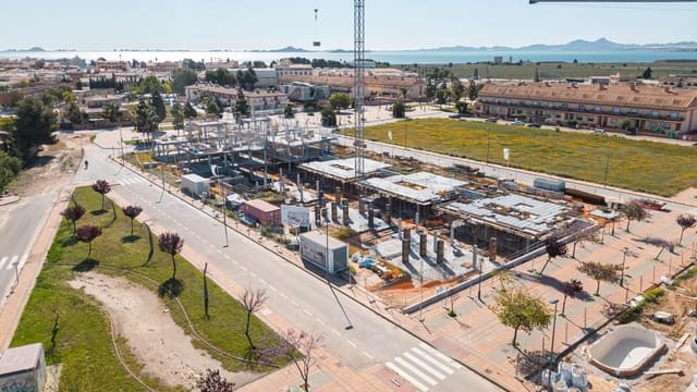 3 slaapkamer Villa te koop in Los Alcázares met garage - € 467.000 (Ref: 8985981)