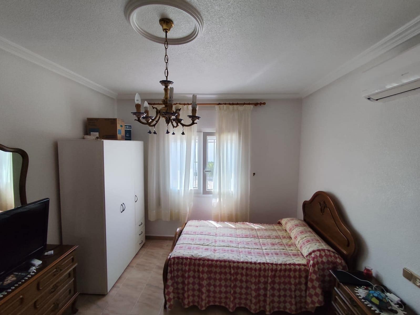 4 camera da letto Villa in vendita in Roda con garage - 399.000 € (Rif: 9036576)