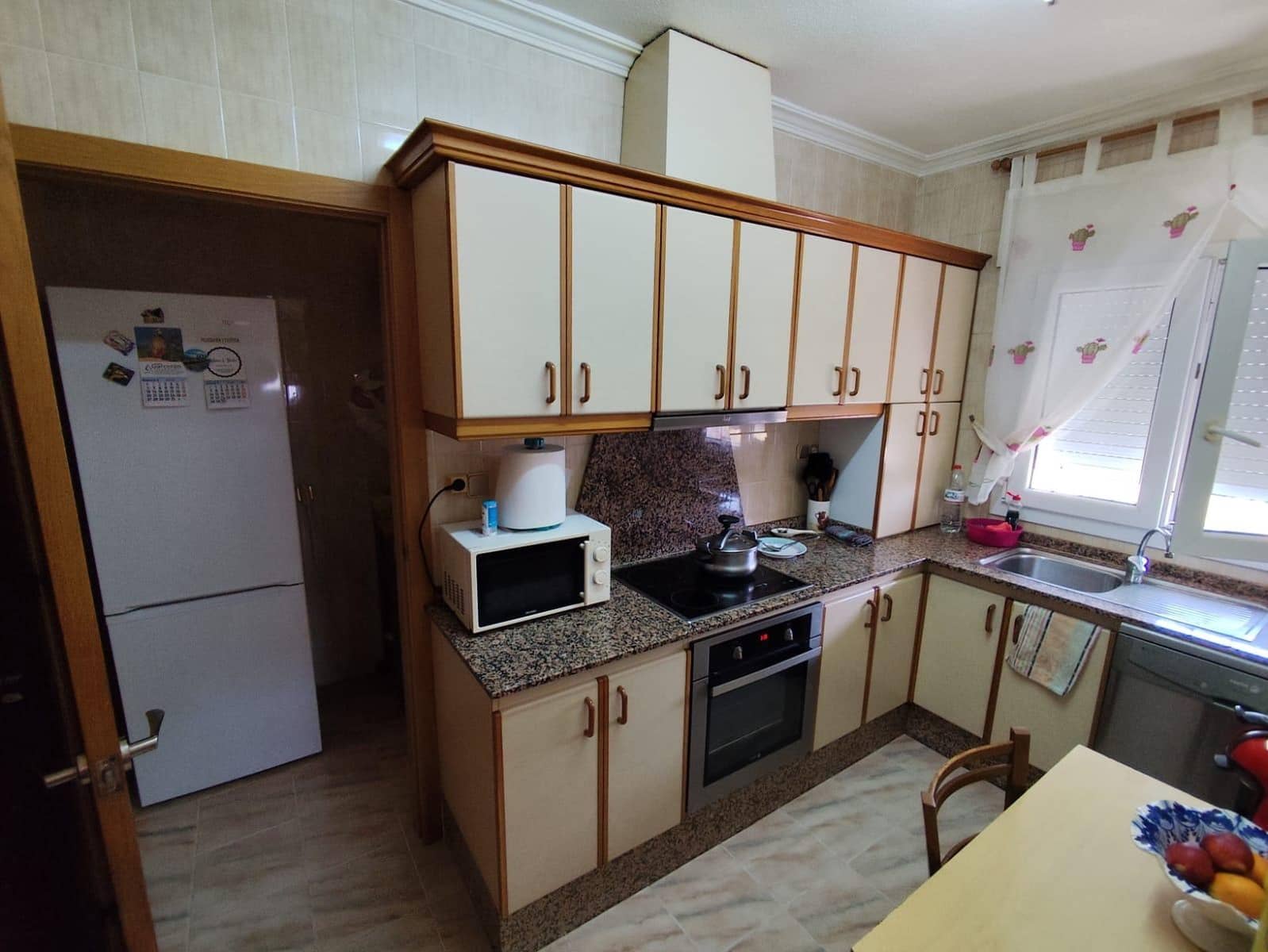 4 camera da letto Villa in vendita in Roda con garage - 399.000 € (Rif: 9036576)