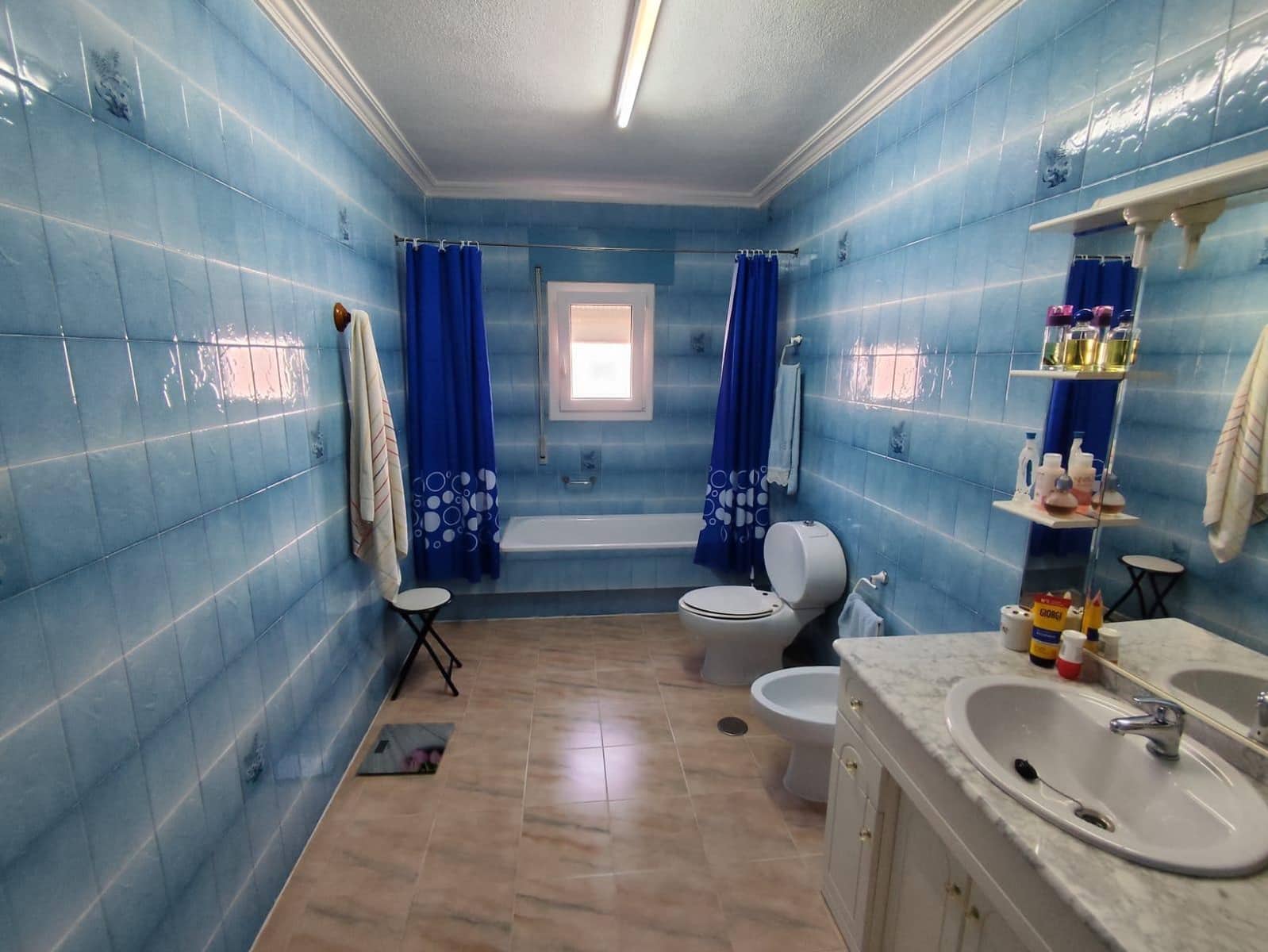 4 camera da letto Villa in vendita in Roda con garage - 399.000 € (Rif: 9036576)