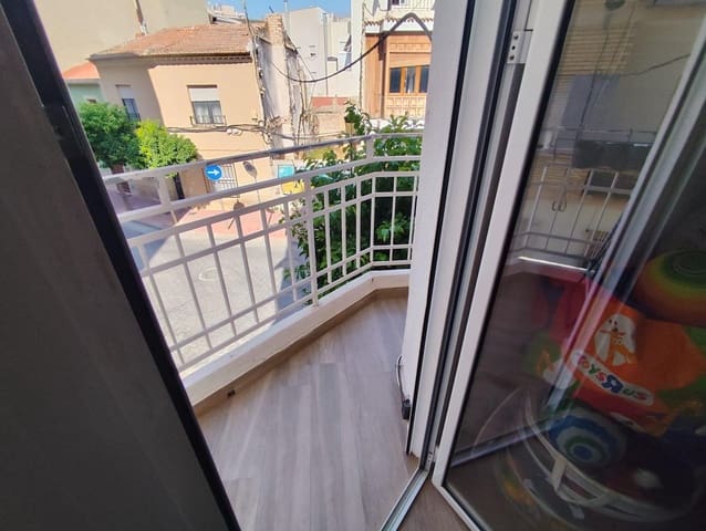 4 bedroom Flat for sale in Alcantarilla - € 99,000 (Ref: 9132373)