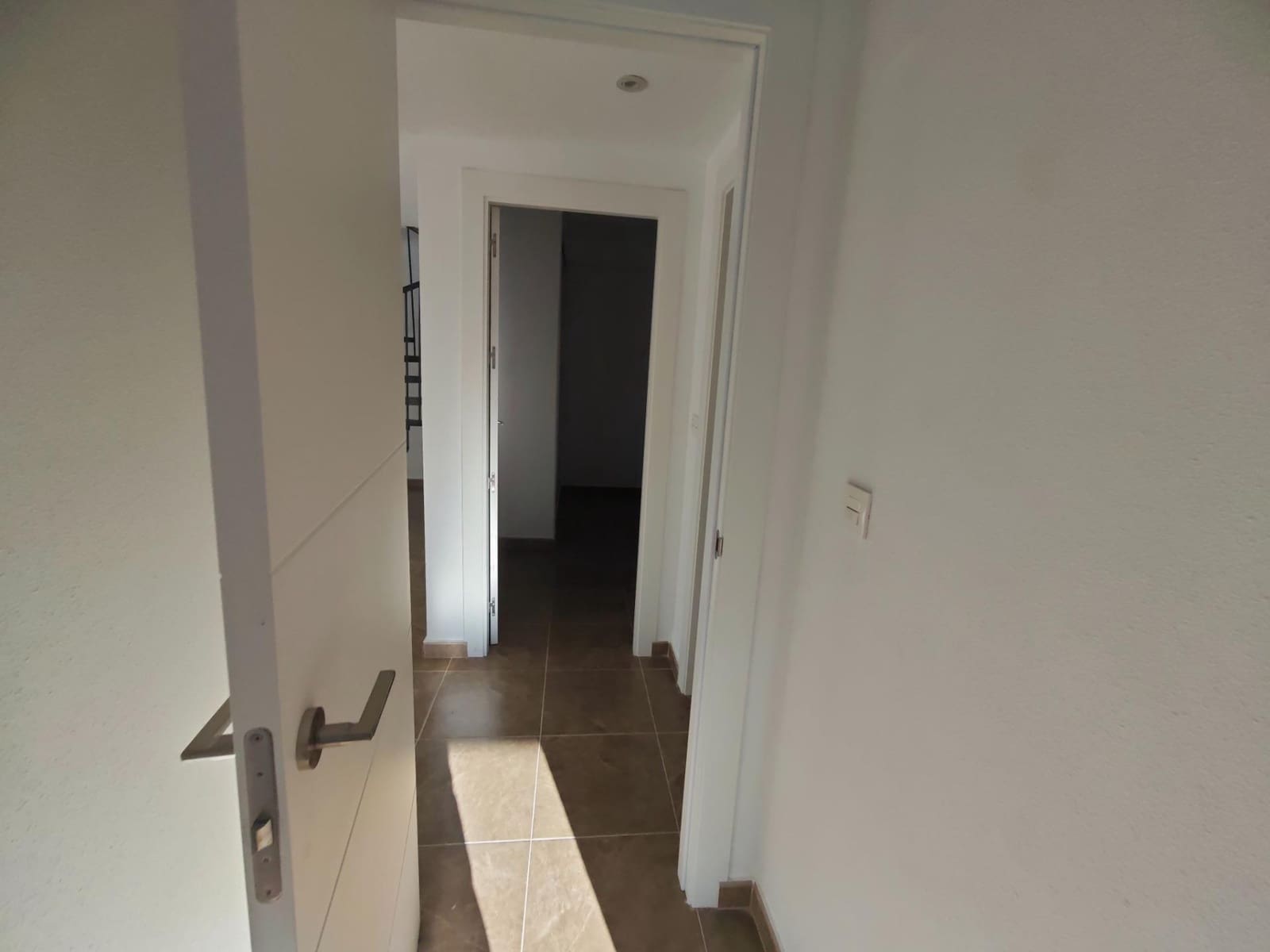 3 bedroom Flat for sale in Los Ramos with garage - € 124,999 (Ref: 9185386)