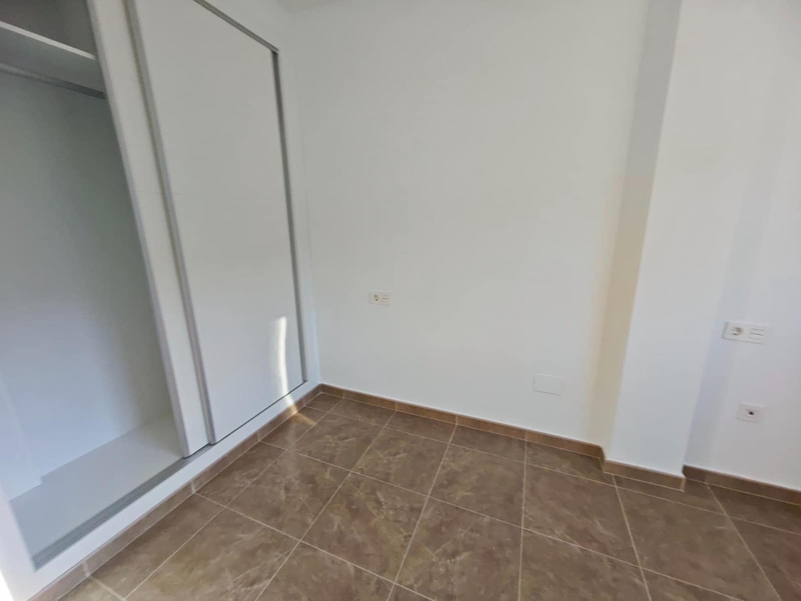 3 bedroom Flat for sale in Los Ramos with garage - € 124,999 (Ref: 9185386)