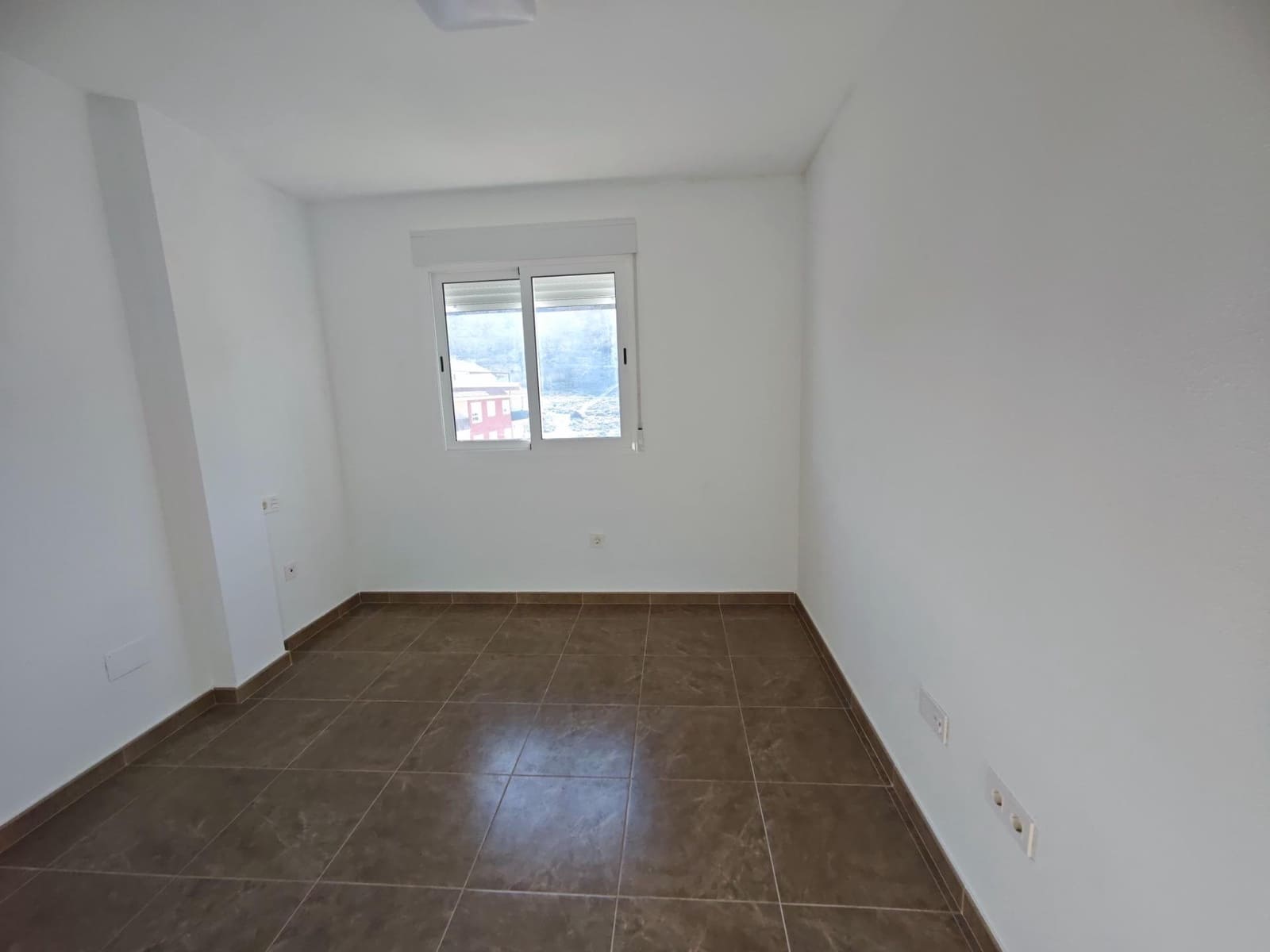 3 bedroom Flat for sale in Los Ramos with garage - € 124,999 (Ref: 9185386)