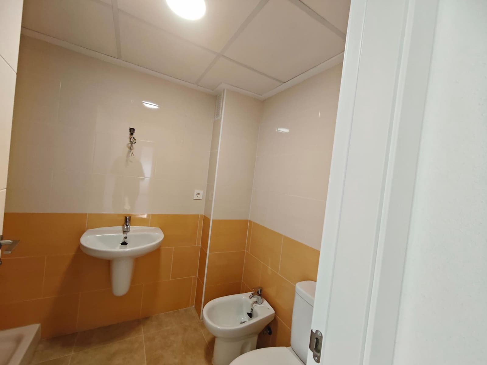 3 bedroom Flat for sale in Los Ramos with garage - € 124,999 (Ref: 9185386)